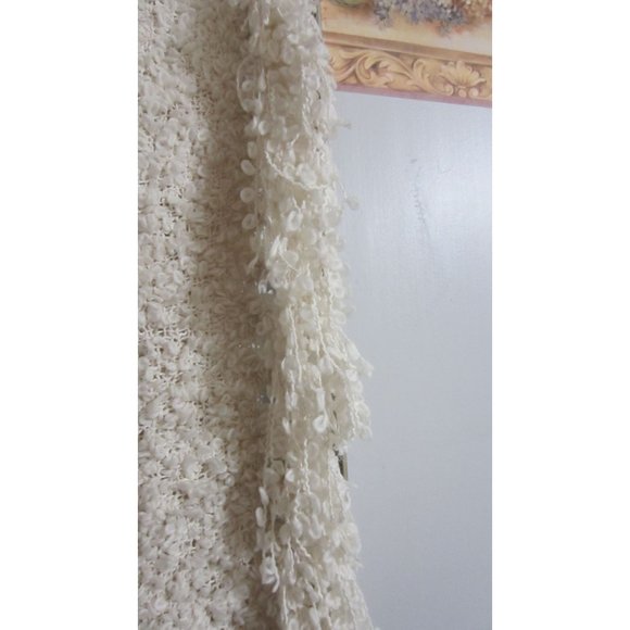 Chris Madden Cream Textured Fringe Boho Casual Cozy Fringe Blanket Throw - Picture 2 of 4